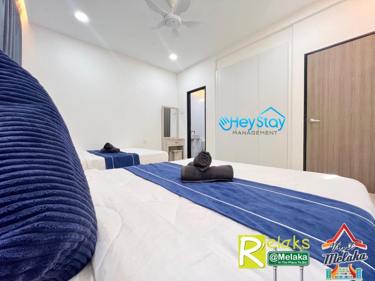 Novo 8 Residence Bachang By Heystay Management Kampong Tambak Kültér fotó