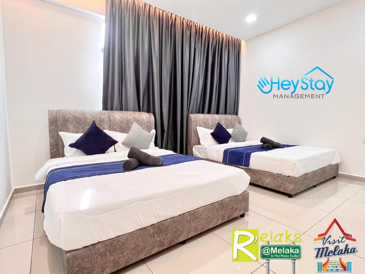 Novo 8 Residence Bachang By Heystay Management Kampong Tambak Kültér fotó
