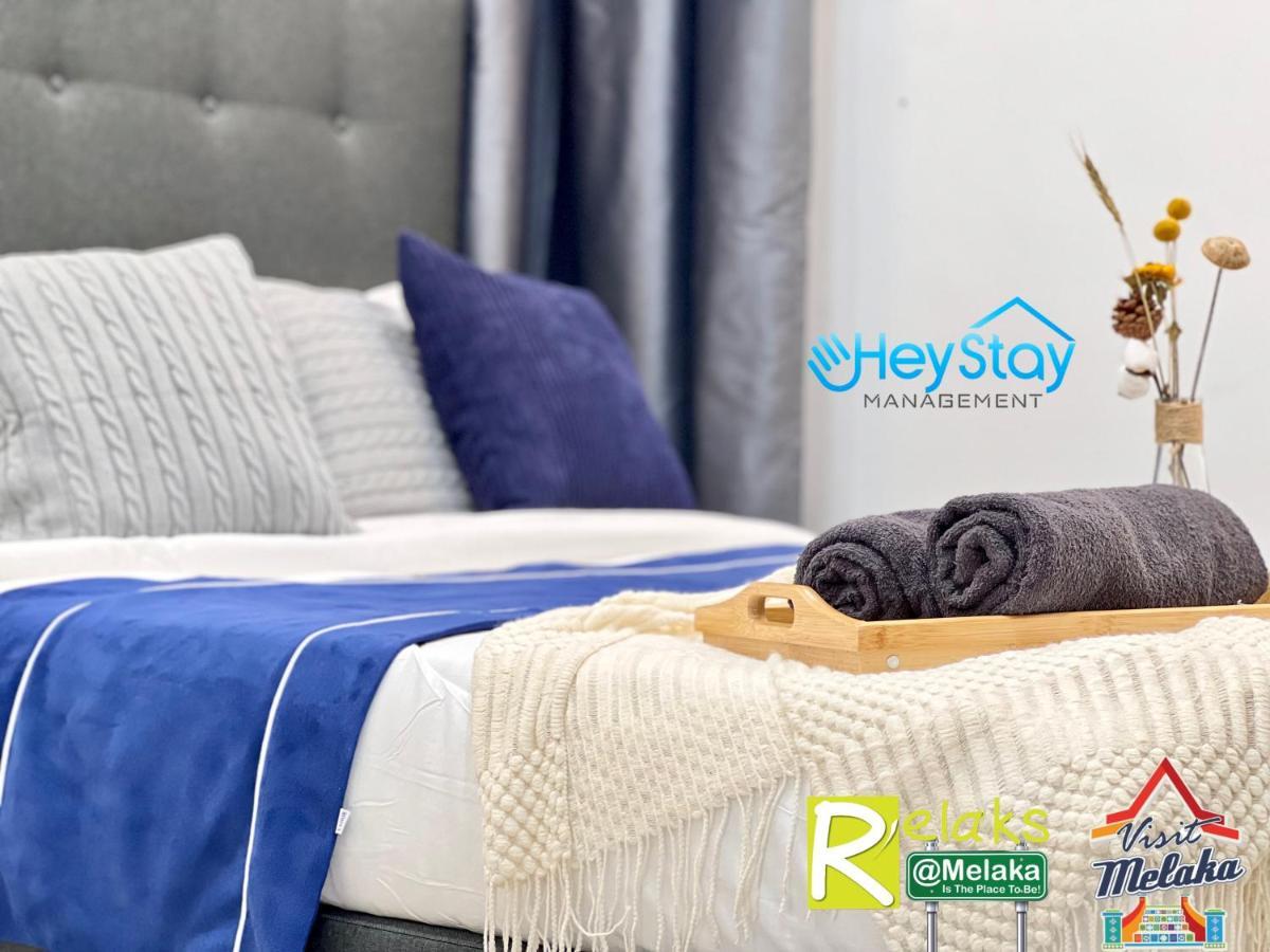 Novo 8 Residence Bachang By Heystay Management Kampong Tambak Kültér fotó