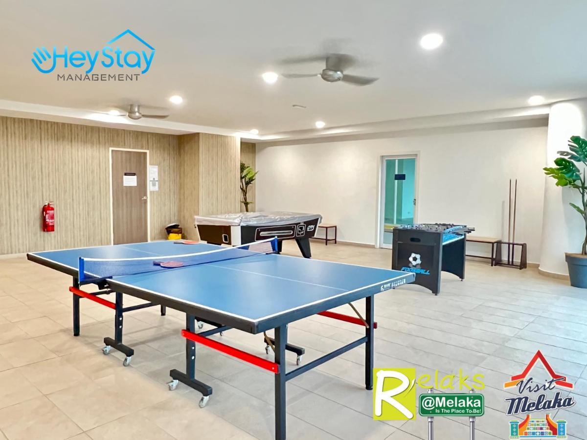 Novo 8 Residence Bachang By Heystay Management Kampong Tambak Kültér fotó
