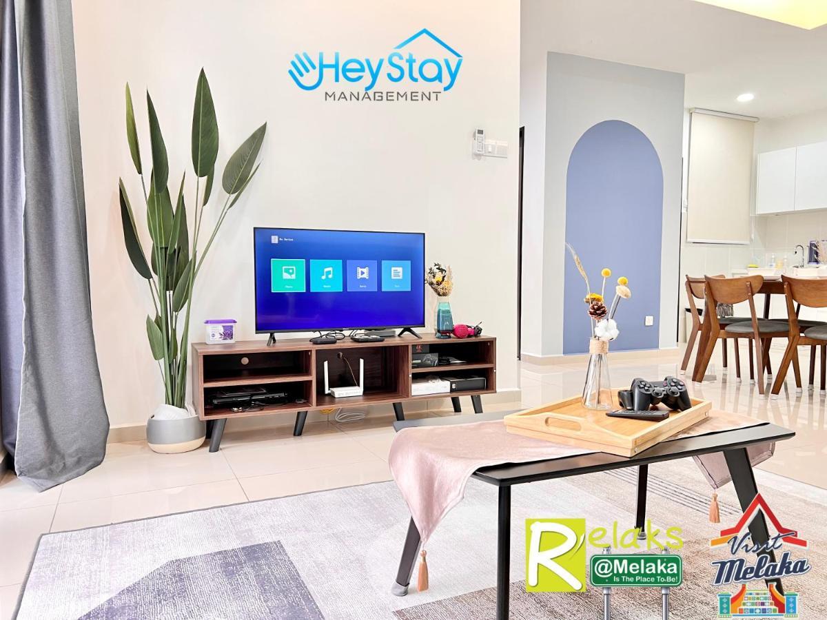 Novo 8 Residence Bachang By Heystay Management Kampong Tambak Kültér fotó
