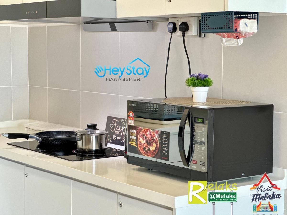 Novo 8 Residence Bachang By Heystay Management Kampong Tambak Kültér fotó