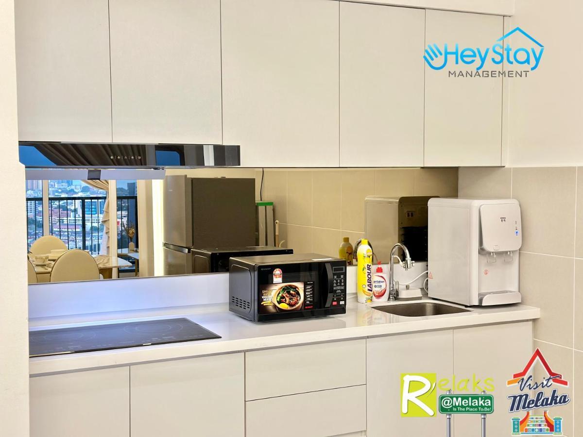 Novo 8 Residence Bachang By Heystay Management Kampong Tambak Kültér fotó