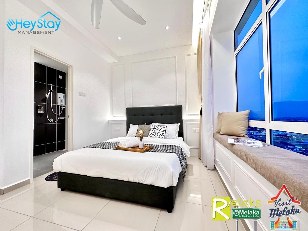 Novo 8 Residence Bachang By Heystay Management Kampong Tambak Kültér fotó