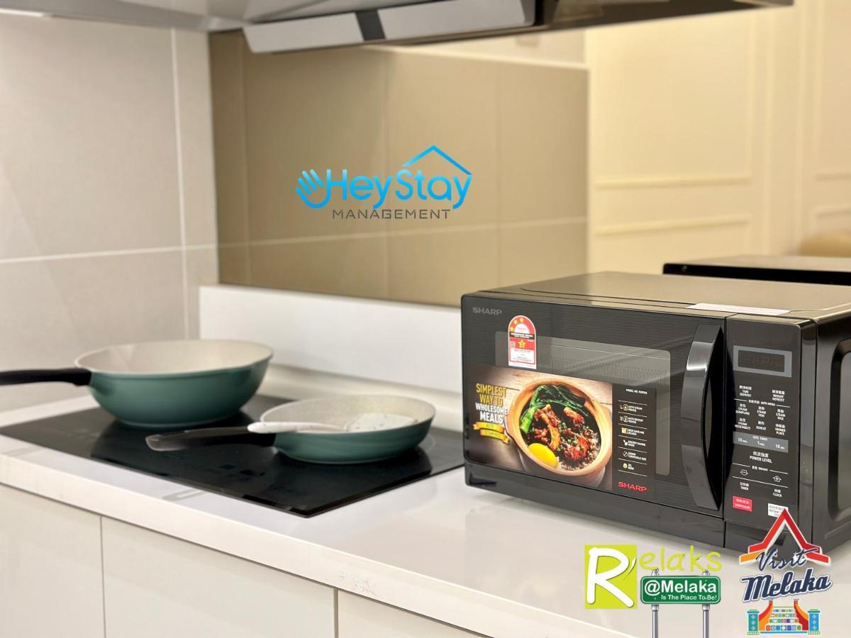 Novo 8 Residence Bachang By Heystay Management Kampong Tambak Kültér fotó